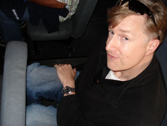 mit angezogenen Knien gehts grad so...