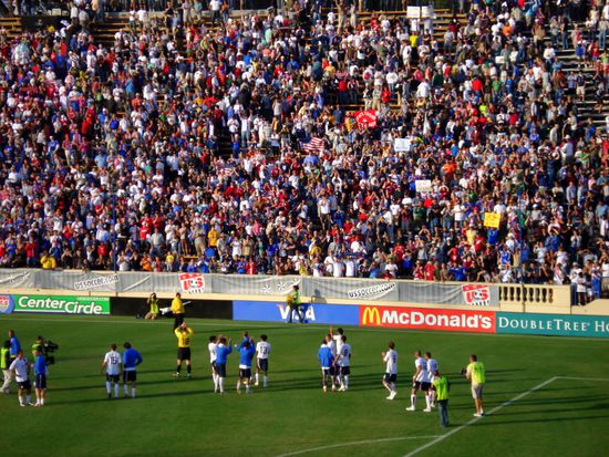 die Mannschaft bedankt sich bei den Fans und ich mich bei euch fuers lesen!