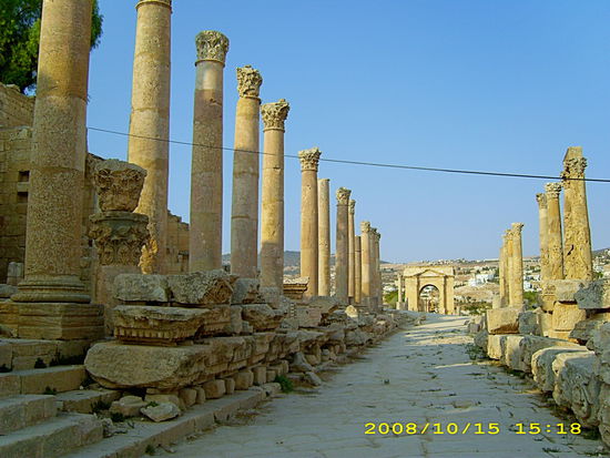 Die Kolonadenstraße von Jerasch