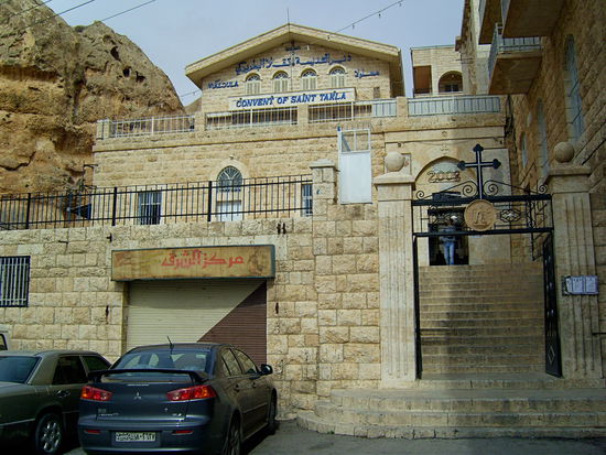 Eingang ins Kloster der heiligen Takla