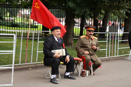 Lenin und Stalin als Begrüßung