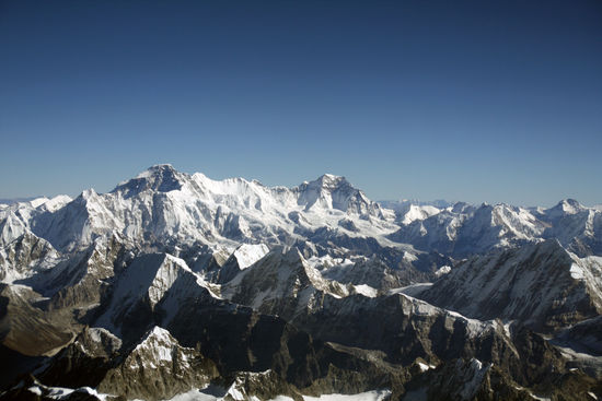 Mount Everest mit 8848 m