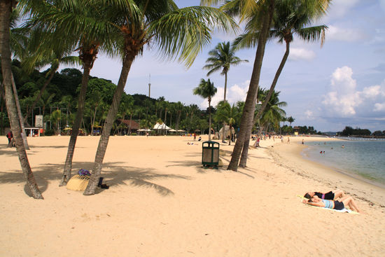 Sandstrand auf Sendosa