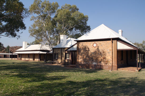 Das Telegrafenhäuschen und die Wohnhäuser