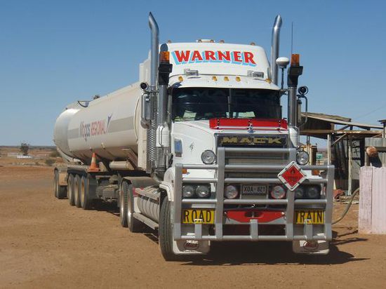 Road Trains sind unterwegs