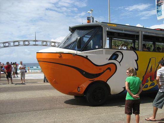 adventure duck, kann auch schwimmen, sehr peino find ich, sind nur dingdongs draufgesessen...