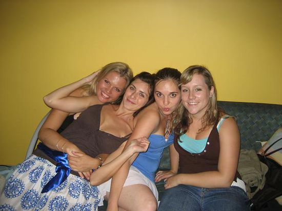 fabia, ludi, clemance (hatte geburi), vanessa