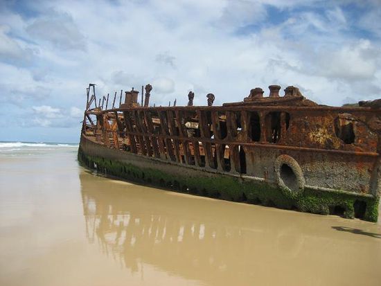 maheno shipwreck, grounded 1935, frueheres sanitaets- und luxuskreuzerschiff, im 2. WW von der austral. luftwaffe als target practise gebraucht