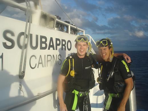 divepros erfolgreich zur oberflaeche zurueck gefunden
