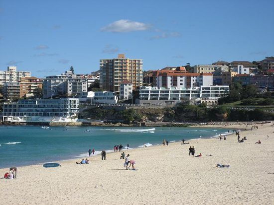 most famous beach in sydney: Bondi