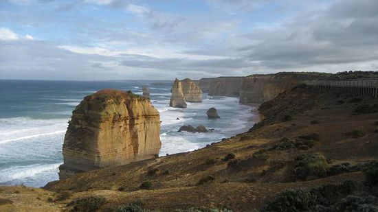 The 12 Apostels, sollen jedoch nur noch 8 oder 10 oder 11 sein... weiss niemand so genau. Ich hab etwa 7 gesehen!