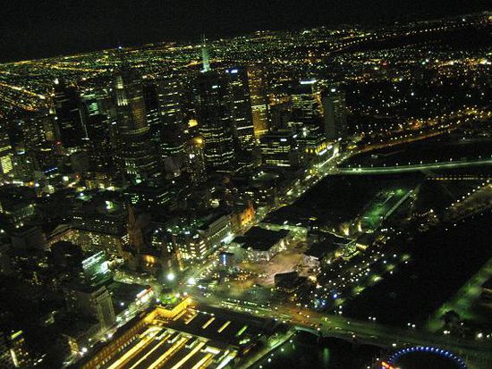 ...und von Oben (vom Eureka Tower) bei Night!