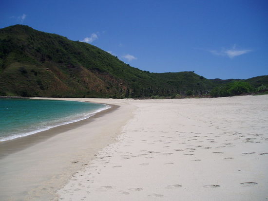Am Mawun Beach...