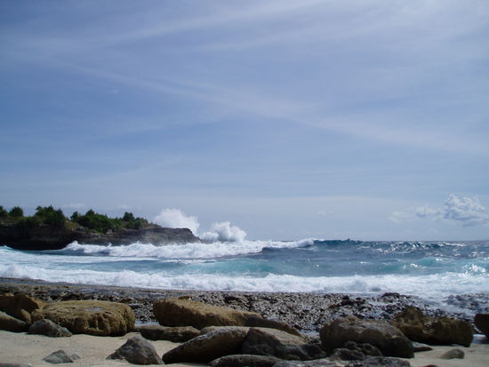 geschaetzte 6 Meter Wellen am Sunset Beach...