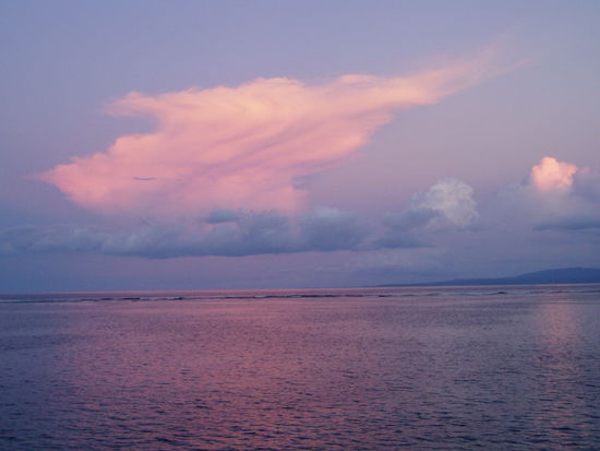 ... letzter Sonnenuntergang am Strand von Sanur