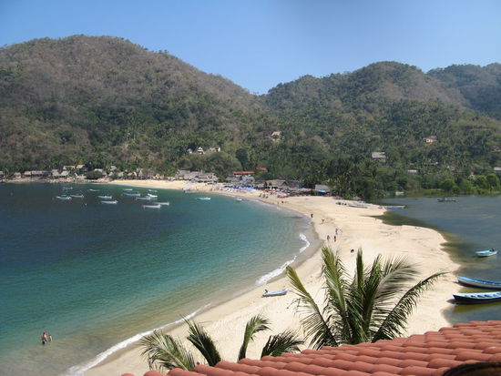 Yelapa, Strand mit gegenueberliegenden Lagune