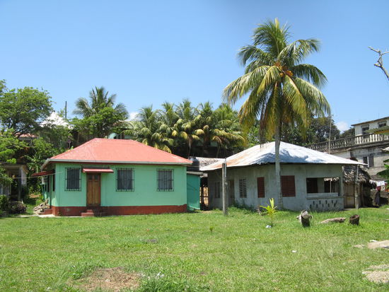 Strandhaeuser in Livingston