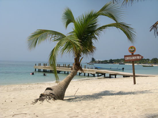 West Bay, Roatan...Cerveza bien fria...