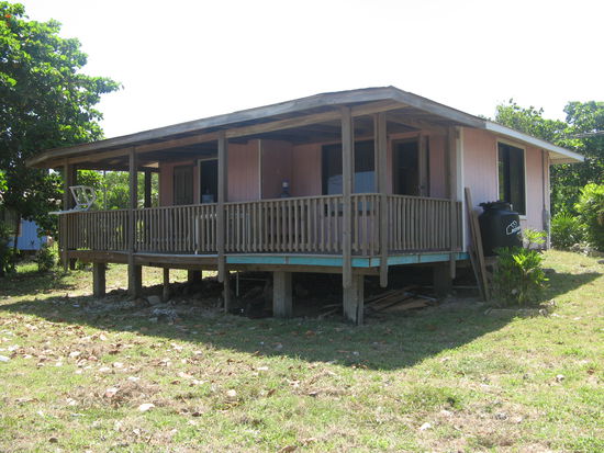 Unser Canaña in West End, Roatan
