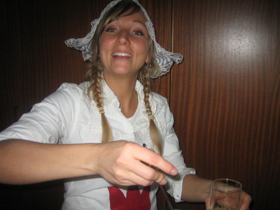 frau antje und die bowle!