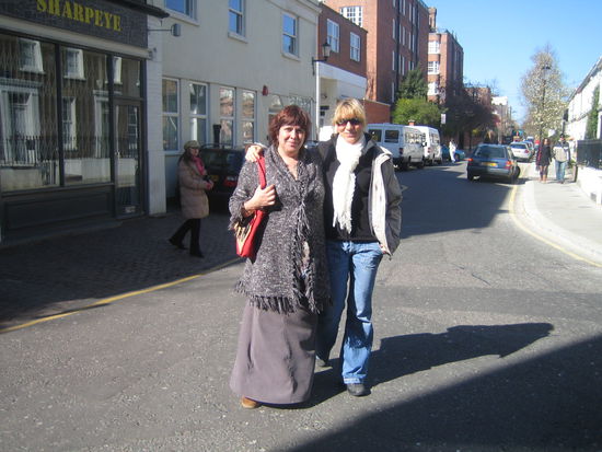 mit birgit beim stadtbummel in notting hill
