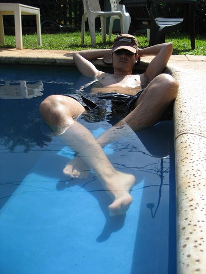 ja, so ein tarveller-leben kann ganz schoen hart sein...