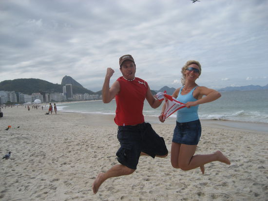 und das ist die grosse vbf-meisterfeier vor dem zuckerhut - wir hatten im vergleich zum schlossplatz wenigstens PLATZ!