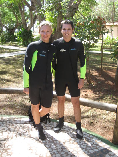 auf zur schnorcheltour in unseren supersexy neoprenanzuegen!