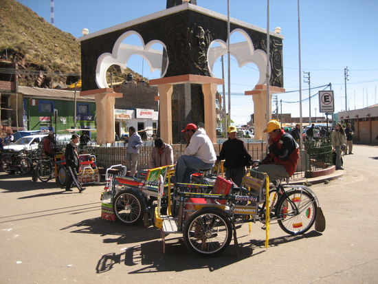 die fahhradtaxis an der grenze