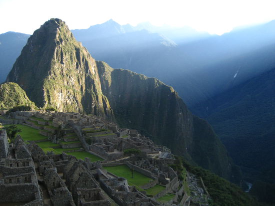 ...bis sie schliesslich den ganzen platz erhellt.