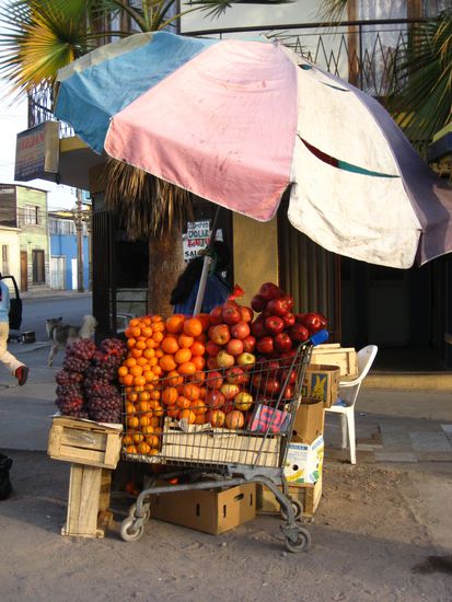 ...und endlich in chile mal wieder obst, welches mn bedenkenlos essen kann!