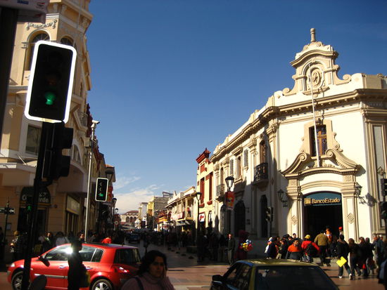 die fussgaengerzone vom schoenen staedtchen la serena, wo wir zum trost dann fast schuhe gekauft haetten