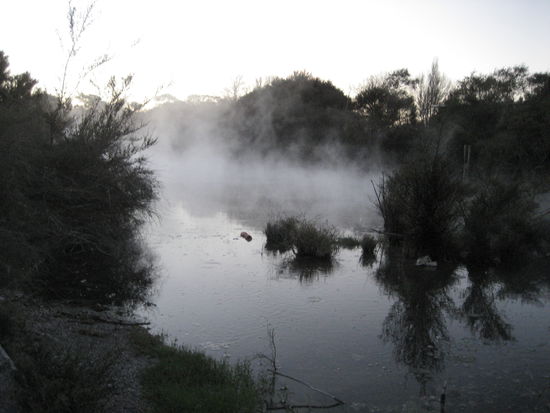 heisse quellen sorgen fuer dampf