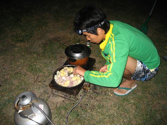 koch ho ya kocht mit inbrunst sein curry