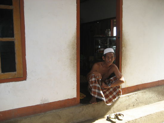 der hausherr von "warnas homestay"