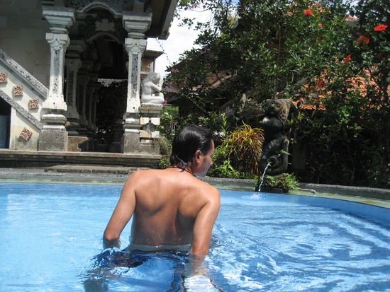 ...doch im pool am naechsten tag war alles wieder vergessen.