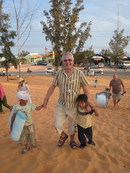 die beiden "opa's", wie ricky und lucio immer sagten, wurden sogar GESCHOBEN!