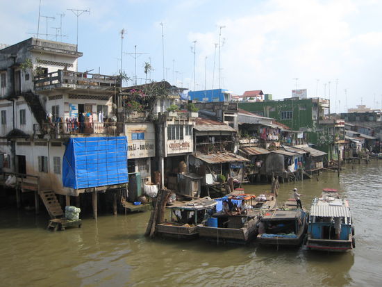 und so sieht es gegenueber aus. man muss also immer froh sein mit dem was man hat...es koennte schlimmer sein...