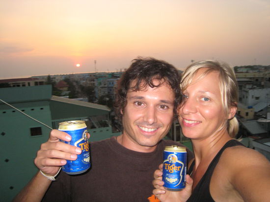 bierchen nach der erfolgreichen durchreise durchs mekong-delta - und endlich gehts auf die insel!