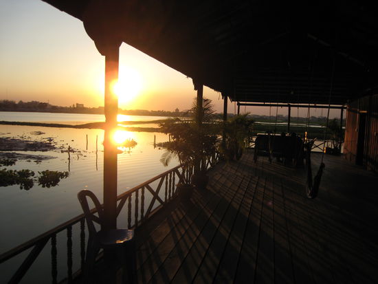 das muesst ihr zugeben, dass das ne schoene terasse ist oder?!