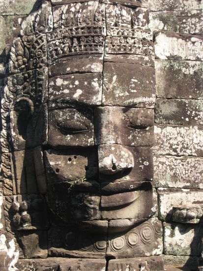 ...und viele schoene gesichter, die aus steinen kunstvoll zusammengesetzt waren.