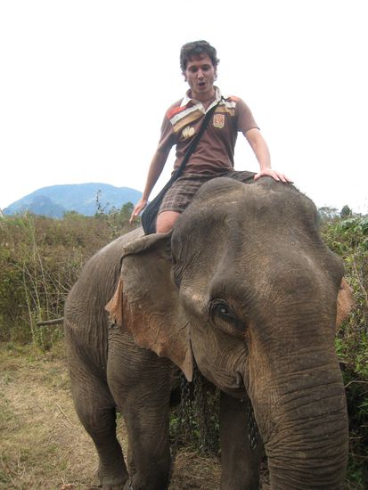 chris ritt als mann der truppe ohne mahut!