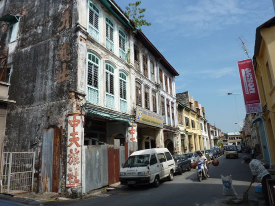 verfallene Haeser in der Altstadt