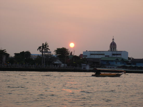 Sunset ueber Bangkok