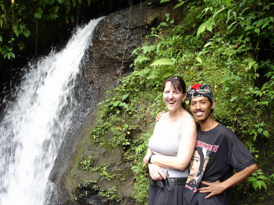 ...er haette Astrid auch geheiratet - ich wollte sie ihm auch verkaufen - wir wurden uns aber nicht einig..... ach ja - und Astrid wollte nicht verheiratet werden...