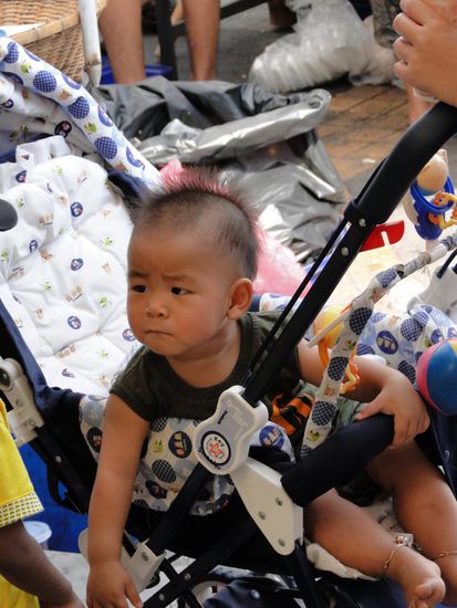 .... der gleiche Frisoer ?