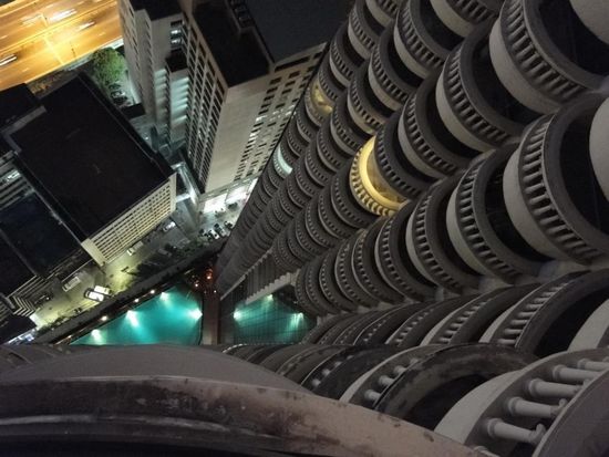 Ganz schoen tief - oder eher hoch?