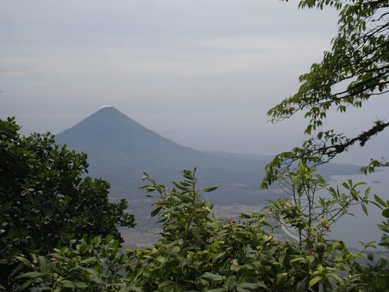 Am Morgen war der Himmel noch einwenig bewoelkt!