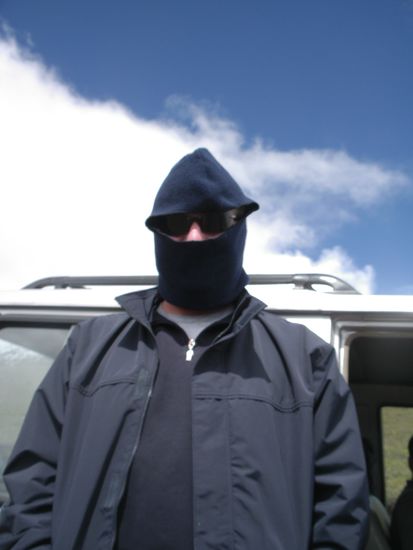 Der maskierte Raeuber... Die Polizei sucht Zeugen !