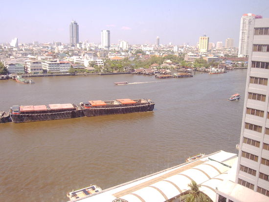 ganz schön was los auf dem Chao Praya